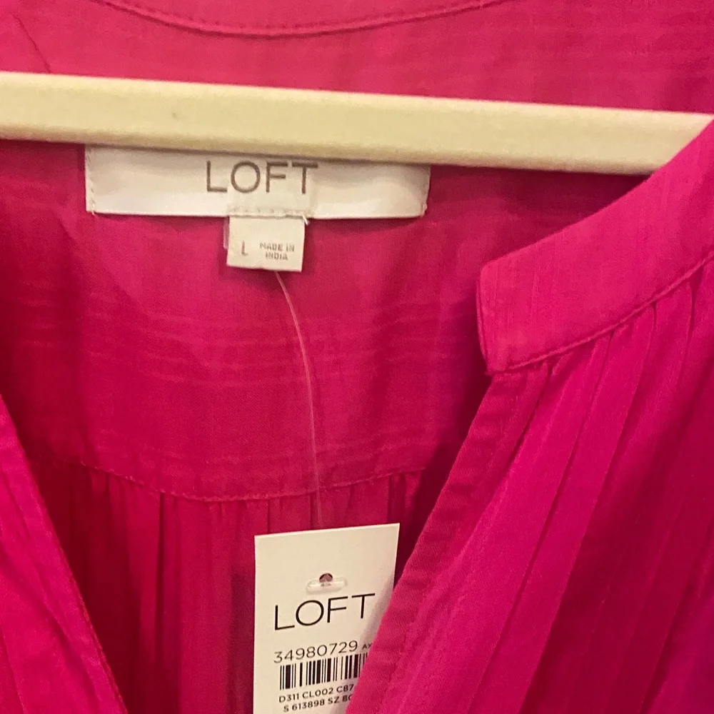 LOFT New Fuchsia Sleeveless Blouse - Picture 3 of 4